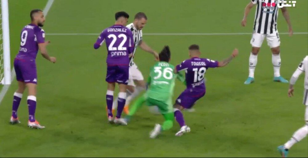 مهاجم حریف دروازه یوونتوس را نجات داد!/عکس