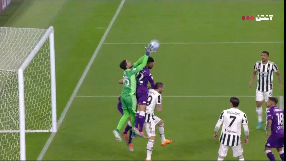 مهاجم حریف دروازه یوونتوس را نجات داد!/عکس