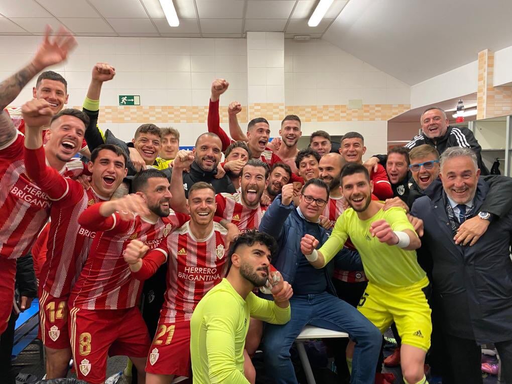 عکس| ژست جالب عابدزاده بعد از کامبک شگفتانگیز