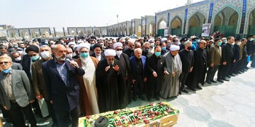 تشییع و خاکسپاری آیت الله موسوی بجنوردی در حرم مطهر رضوی