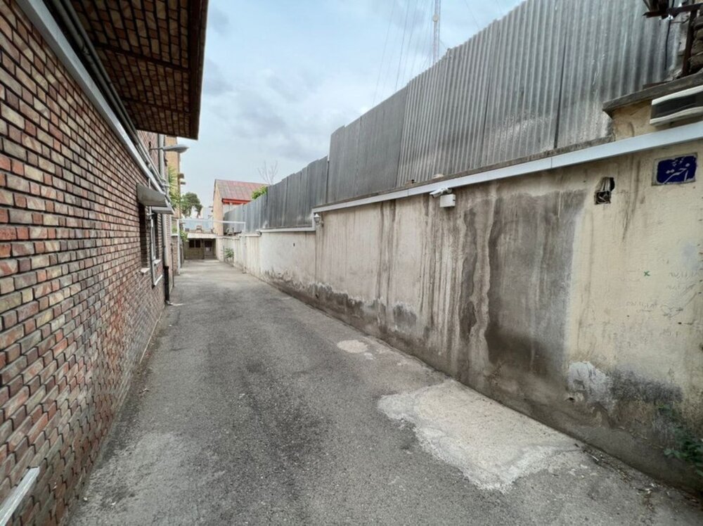 رفع محدودیت فیزیکی مقابل منزل میرحسین ، ادامه حصر