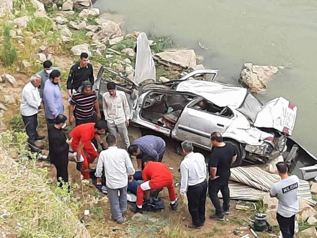 سقوط مرگبار خودروی سمند در رودخانه / عکس 2