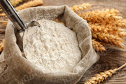 انتقاد کیهان از دولت : چرا قیمت آرد برای کارخانجات تولید ماکارونی و کیک 5 برابر شد؟