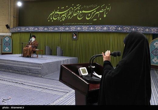 دیدار جمعی از دانشجویان با رهبر معظم انقلاب