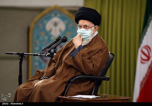 دیدار جمعی از دانشجویان با رهبر معظم انقلاب