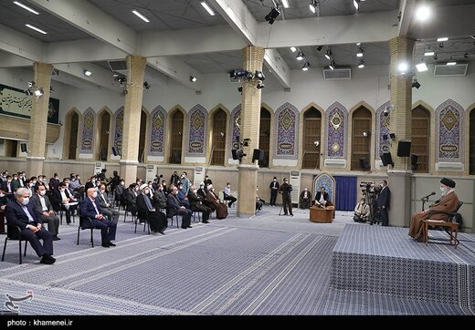 دیدار جمعی از دانشجویان با رهبر معظم انقلاب