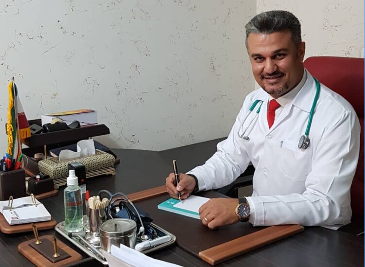 مرگ پرستو بخشی، آغازگر زنجیره خودکشی در جامعه پزشکی است / بازگشت به کارِ دو استاد مقصر در ماجرای تحقیر و خودکشی پرستو بخشی به کار 2