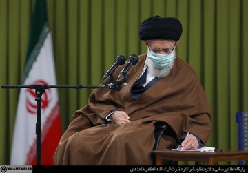 رهبری در دیدار دانشجویان: جمهوری اسلامی میتواند به دانشگاه افتخار کند
