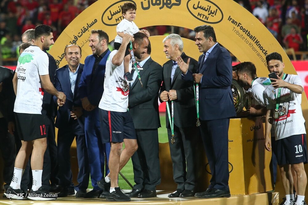 لحظهای تاریخی برای قائمشهریها در آزادی/عکس