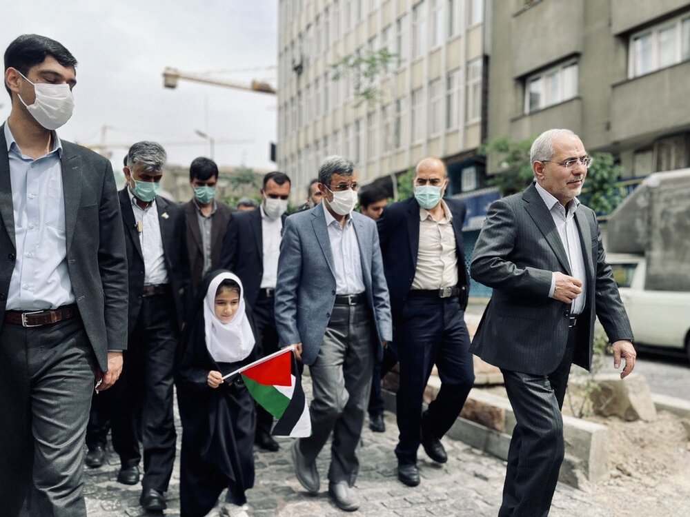 عکس | حضور احمدی‌نژاد در راهپیمایی روز قدس