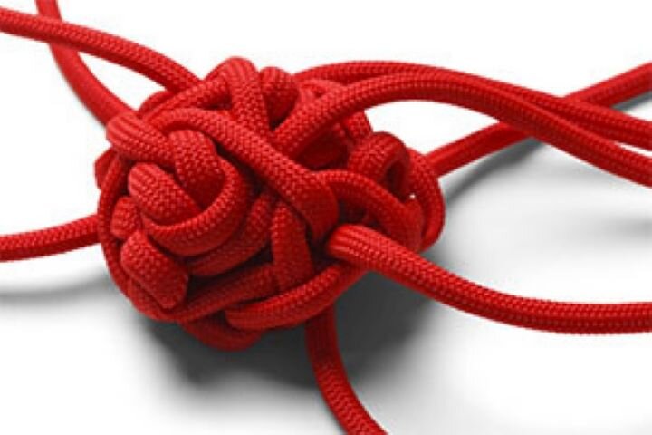 فعال سیاسی اصولگرا : بعید است برجام منتفی شود /غربیها همچنان با سیاست چماق و هویج پیش میروند