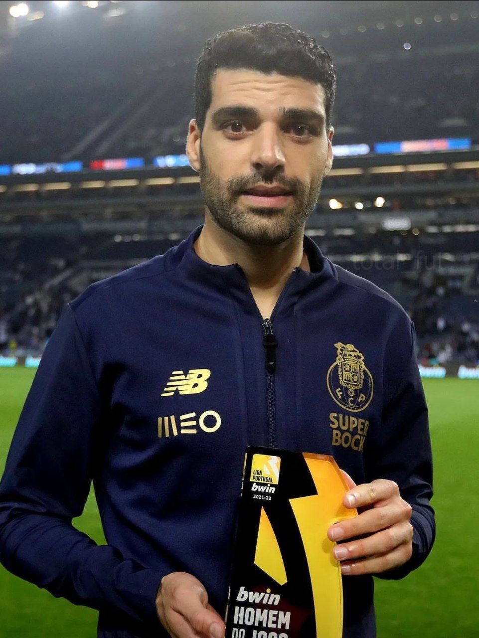 یکهتازی پسر بوشهری در پرتغال؛ مهدی ۲۰ شد/عکس