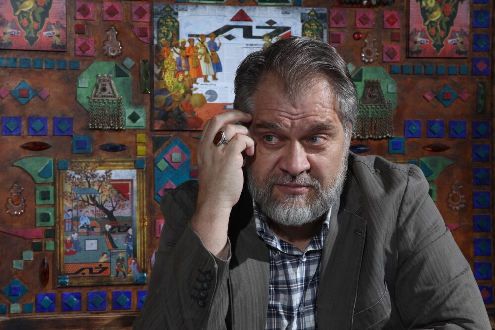 بازنشر یک گفتوگو با نادر طالبزاده/ تلویزیون چارهای ندارد؛ باید فرهنگ نقد را بپذیرد