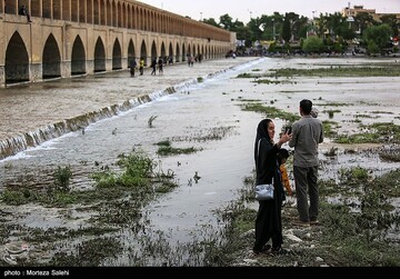 زاینده رود نیمه جان