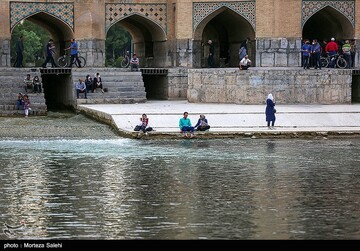 زاینده رود نیمه جان