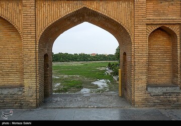 زاینده رود نیمه جان