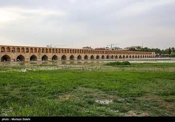 زاینده رود نیمه جان