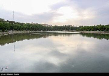 زاینده رود نیمه جان