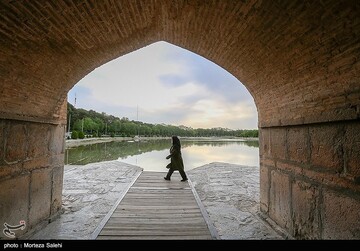 انتقال آب از جنوب اصفهان به مرکز استان/جلوگیری از فرونشست در گرو احیای «زاینده‌رود»  