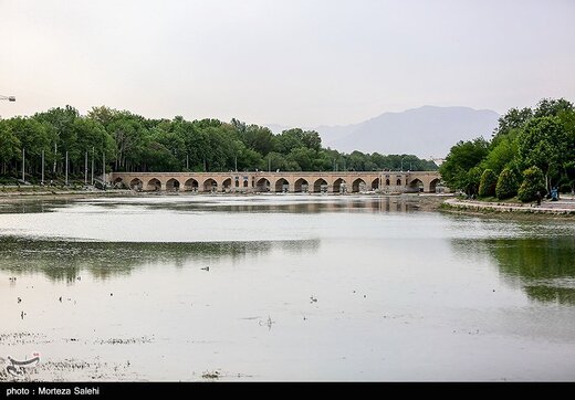 زاینده رود نیمه جان