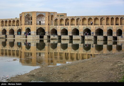زاینده رود نیمه جان