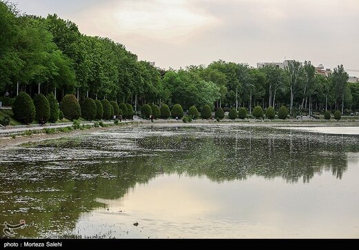 زاینده رود نیمه جان