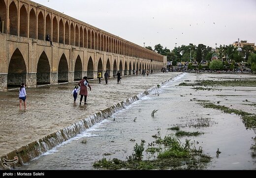 زاینده رود نیمه جان
