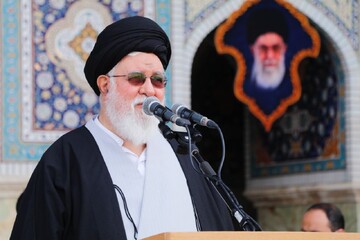 علم‌الهدی: گرانی ها واقعاً بی‌تاب‌کننده است / مسئولان مقابل احتکار و گرانفروشی بایستند