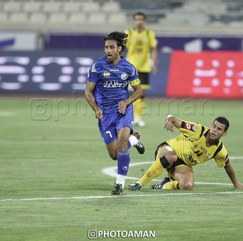 فرهاد مجیدی و عادت به خاطرهسازی مقابل سپاهان/عکس