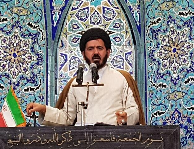 امام جمعه انتقاد تند کرد ، نماینده مجلس در تریبون نماز جمعه توضیح می دهد 