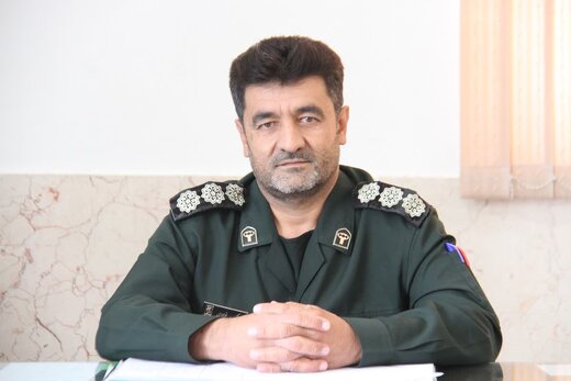 برپایی میز خدمت و ایستگاه سلامت درمصلی شهرکرد 