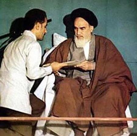 ماجرای گریه شهید رجایی به خاطر سؤال امام (ره) از علت گرانی پنیر / واکنش منفی امام (ره) به پیشنهاد گرانی نان در دولت موسوی ماجرای گریه شهید رجایی به خاطر سؤال امام (ره) از علت گرانی پنیر / واکنش منفی امام (ره) به پیشنهاد گرانی نان در دولت موسوی