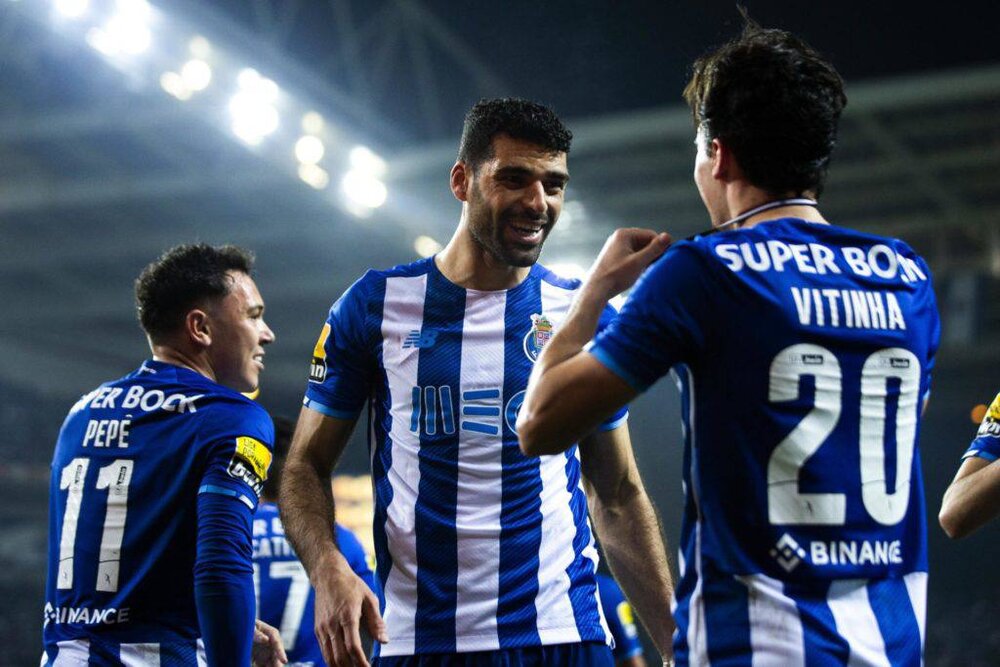 طارمی با پورتو بر قله فوتبال پرتغال ایستاد/عکس