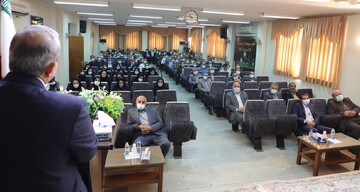 مراسم تجلیل از بازنشستگان و کارگران شرکت برق منطقه ای سمنان برگزار شد