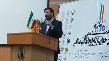 خطر جدی بر سر راه بیانیه گام دوم انقلاب اسلامی مهجور ماندن است