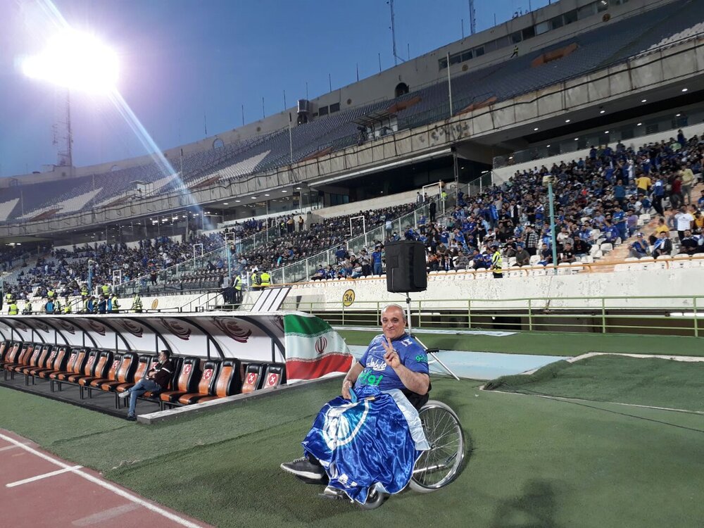 تشویق تارتار توسط استقلالیها!