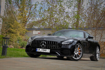 تصاویر | شاهکار مرسدس بنز در تهران | داخل کابین این خودرو لاکچری را ببینید