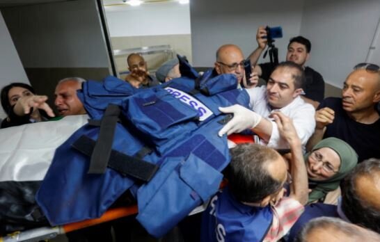 تشییع پیکر خبرنگار الجزیره در رامالله/عکس