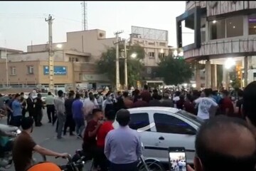 آتش زدن یک مسجد در اعتراضات دیشب ایذه/ تجمعات اعتراض به گرانی در اندیمشک به خشونت کشید