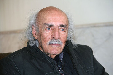 بزرگداشت خسرو حکیمرابط در اختتامیه نخستین جشنواره نمایشنامهنویسی آماره بزرگداشت خسرو حکیمرابط در اختتامیه نخستین جشنواره نمایشنامهنویسی آماره