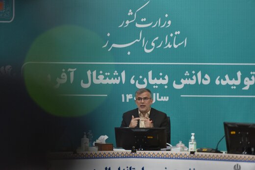 ۳ درصد از گندم کشور در البرز تولید می‌شود/ قیمت نان سنتی تغییر نمی‌کند