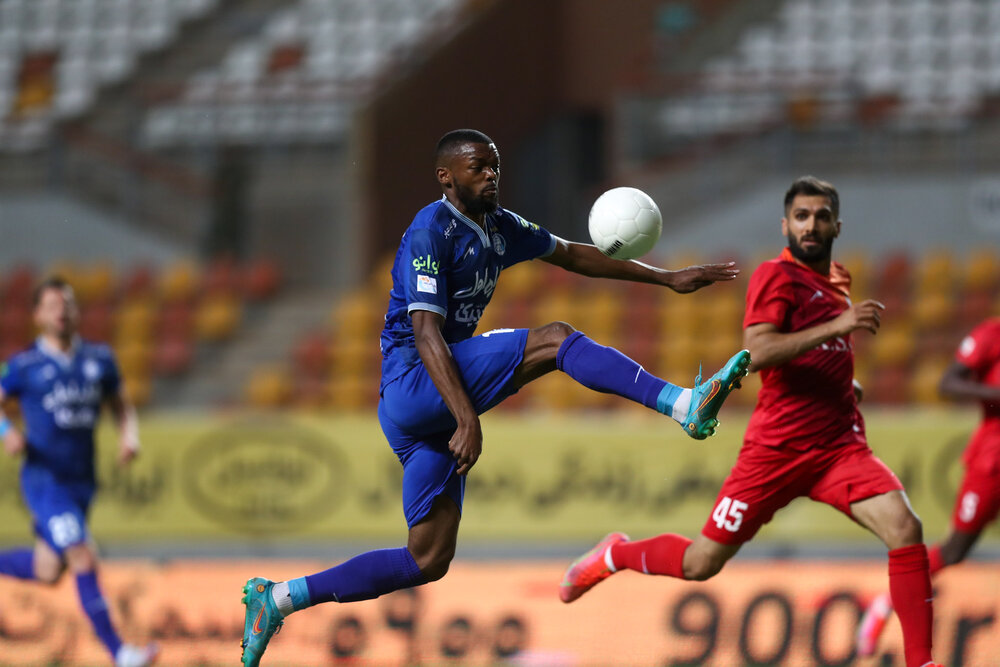 کوین یامگا در استقلال گم شده است!/عکس