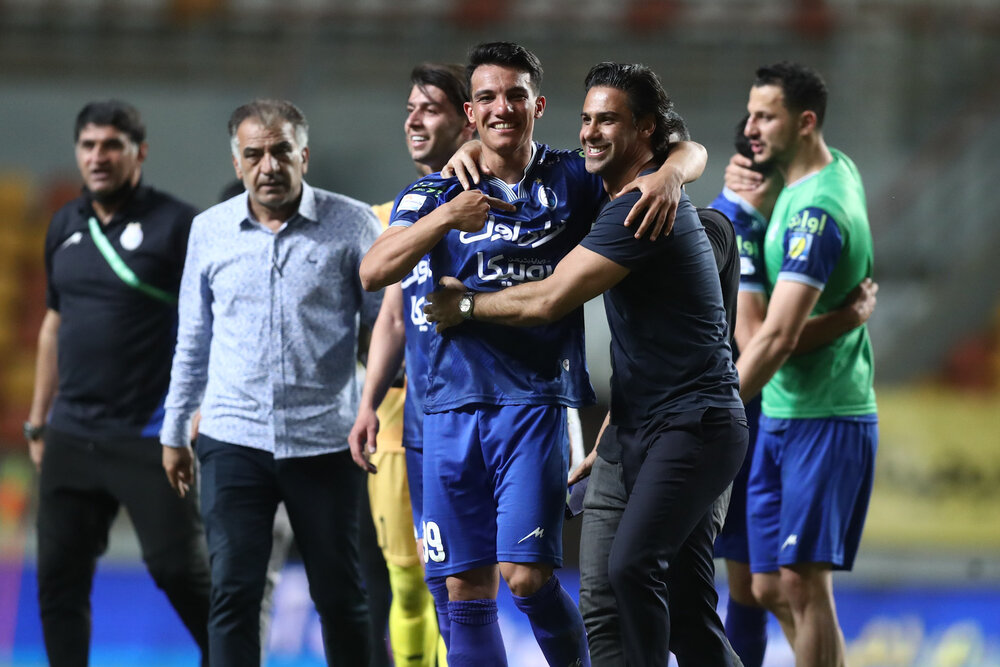 فیگور خاص فرهاد با ستاره مورد علاقهاش/عکس