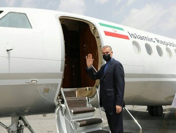 Iran FM leaves Tehran for UAE