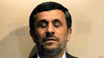احمدی نژاد ممنوع الخروج شد؟ / مشاور رسانه ای او پاسخ داد