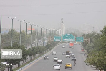 پدیده گرد و غبار و ریزگردها در آسمان بروجرد