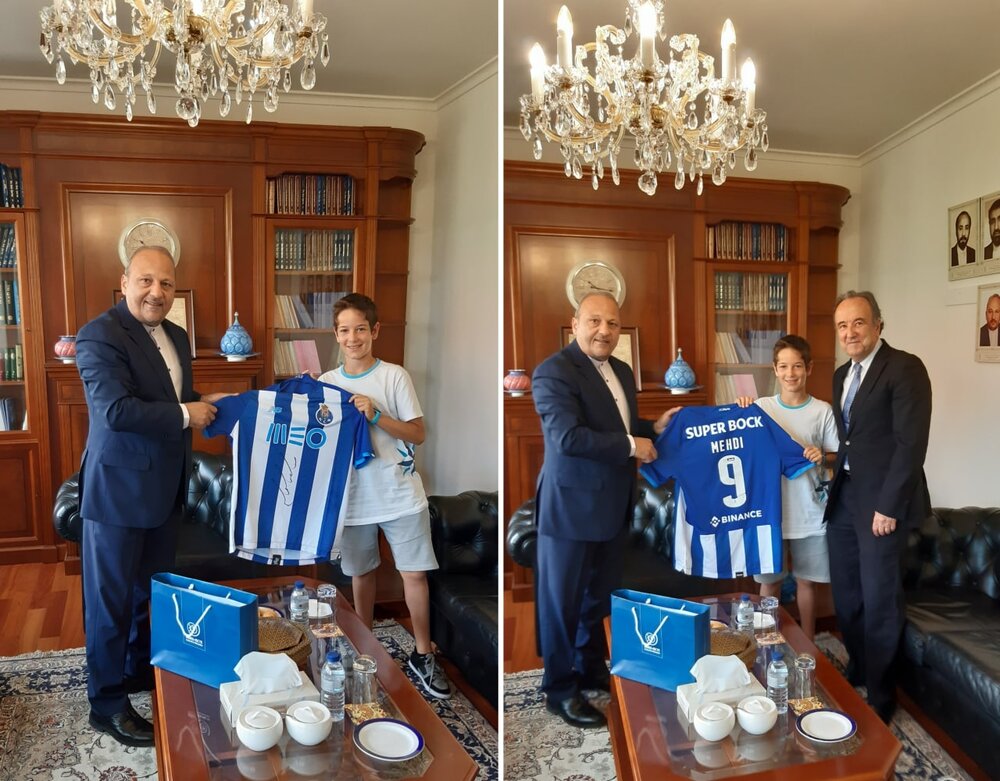 هدیه سفارت ایران در پرتغال برای هوادار دو آتیشه طارمی/عکس