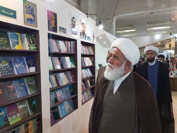 حضور حجتالاسلام علیاکبر رشاد در نمایشگاه کتاب تهران  حضور حجتالاسلام علیاکبر رشاد در نمایشگاه کتاب تهران