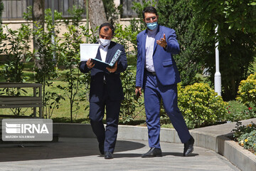 حضور اعضای هیأت دولت در جمع خبرنگاران