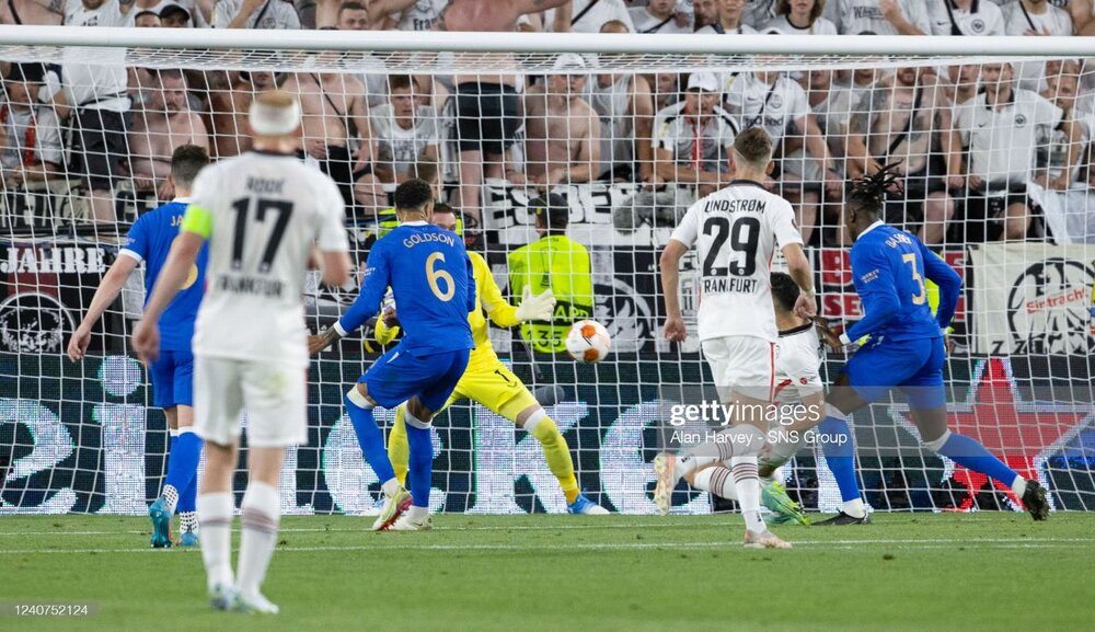 آینتراختفرانکفورت فاتح لیگ اروپا شد/عکس